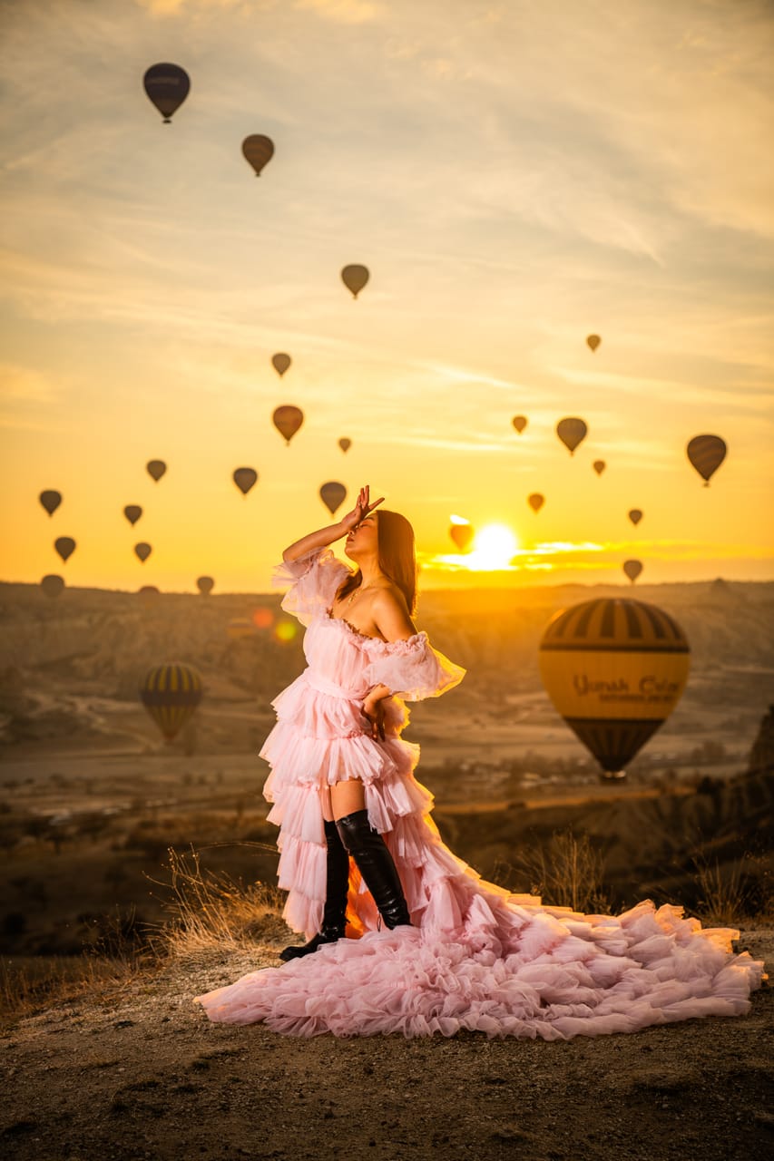 Flying Dress Color Guide: Which Color Works in Cappadocia?